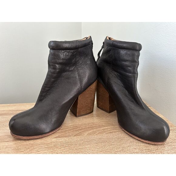 Jeffrey Campbell Havana Last Rumble Black Leather Heeled Ankle Boots size 6.5 - Picture 9 of 14